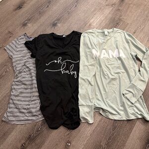Maternity and postpartum tee bundle